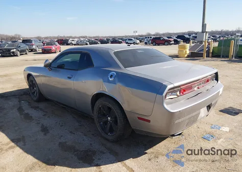 2014 Dodge Challenger Sxt z USA, uszkodzony, nr VIN 2C3CDYAG8EH208355